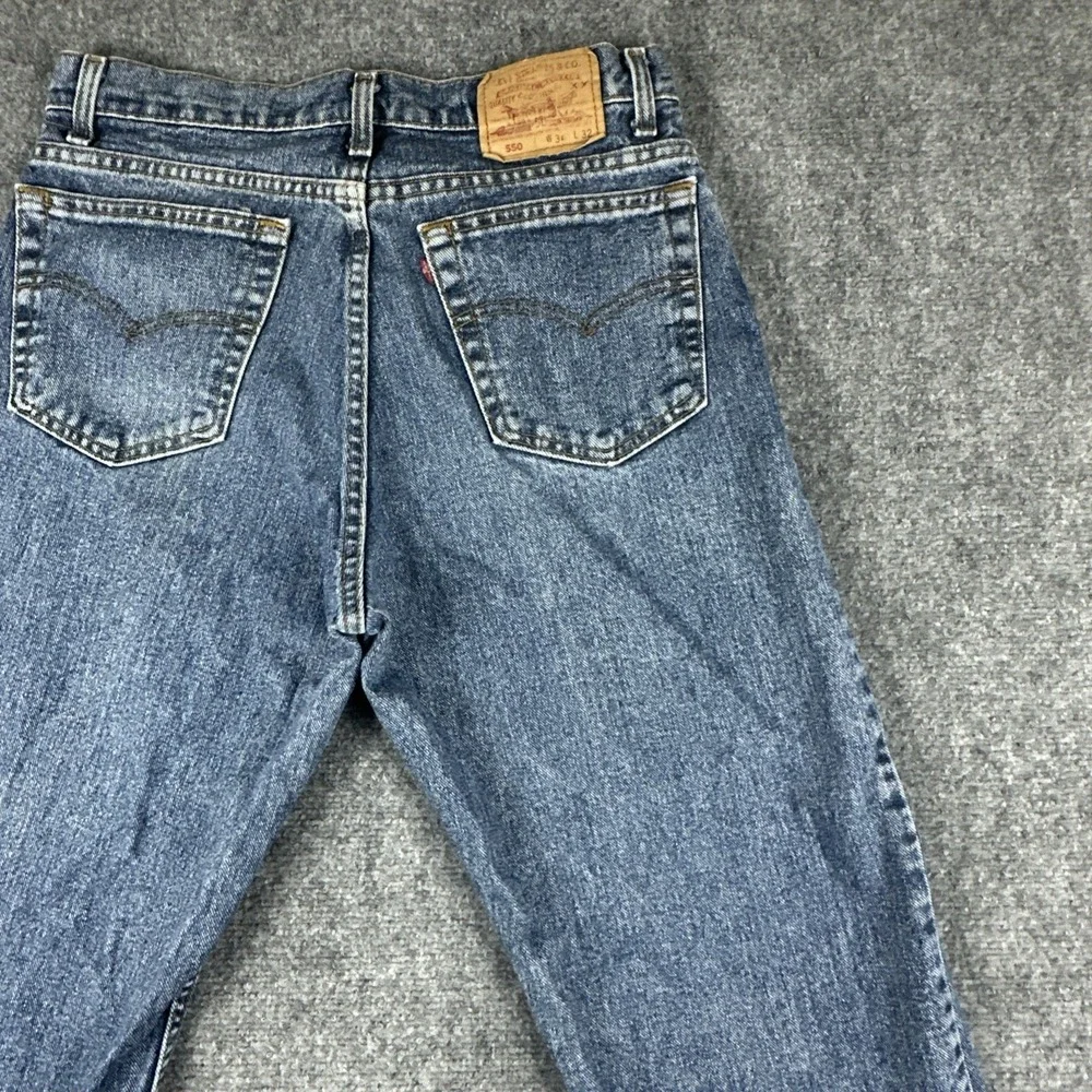 Vintage Levi's 550 Jeans Men's 34x32 Blue Made in USA Tapered Leg Relaxed Fit